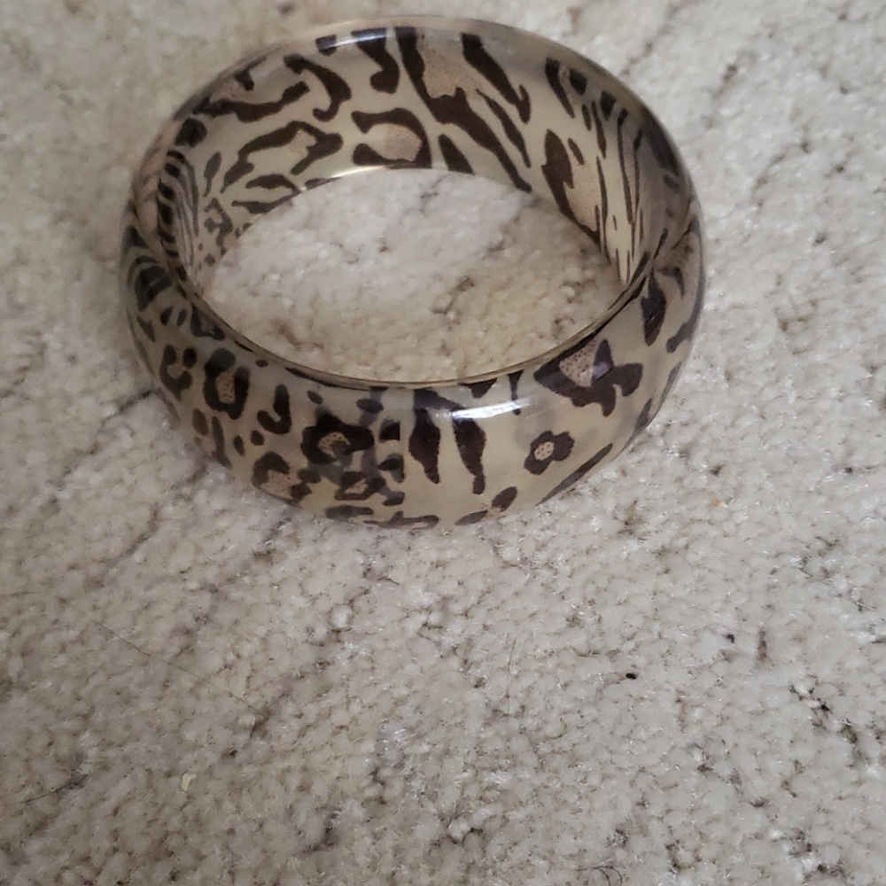 Clear leopard bangle